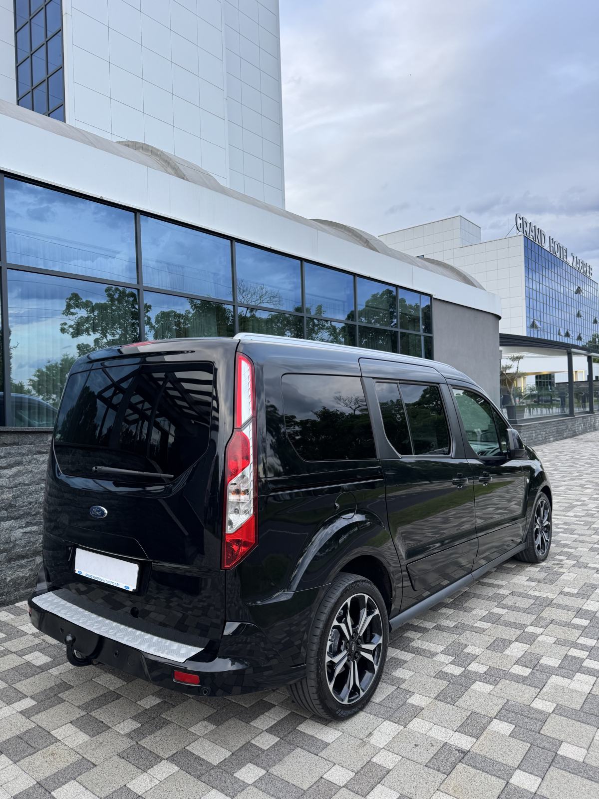FORD TOURNEO MAXI*PDV* M1*6 SJEDALA PANORAMA*FULL*POKRETNA RADIONA !!, fotografija 10