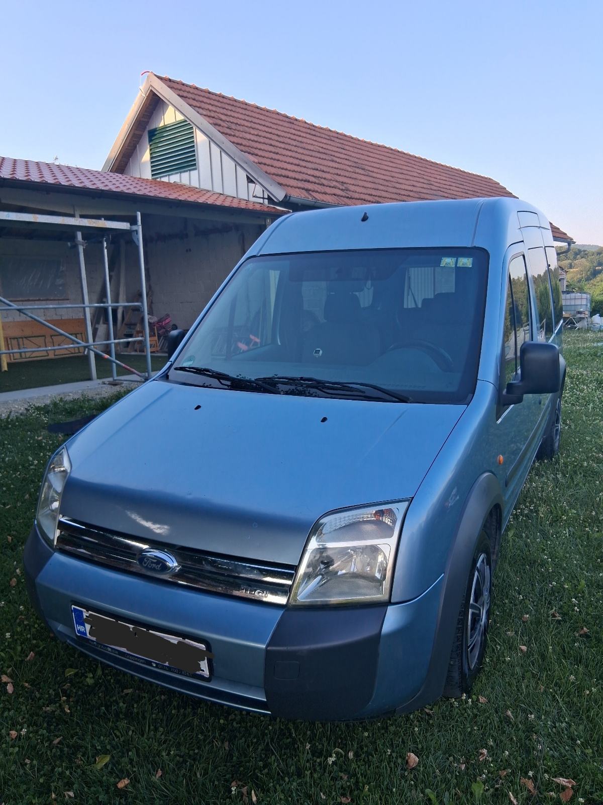 Ford Tourneo Connect LWB 1,8 D, fotografija 2
