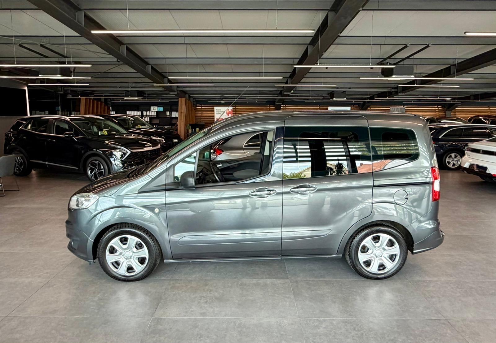 Ford Tourneo Courier 1.5 TDCI KLIMA • REGISTRIRAN • AUTOKREDIT, fotografija 4