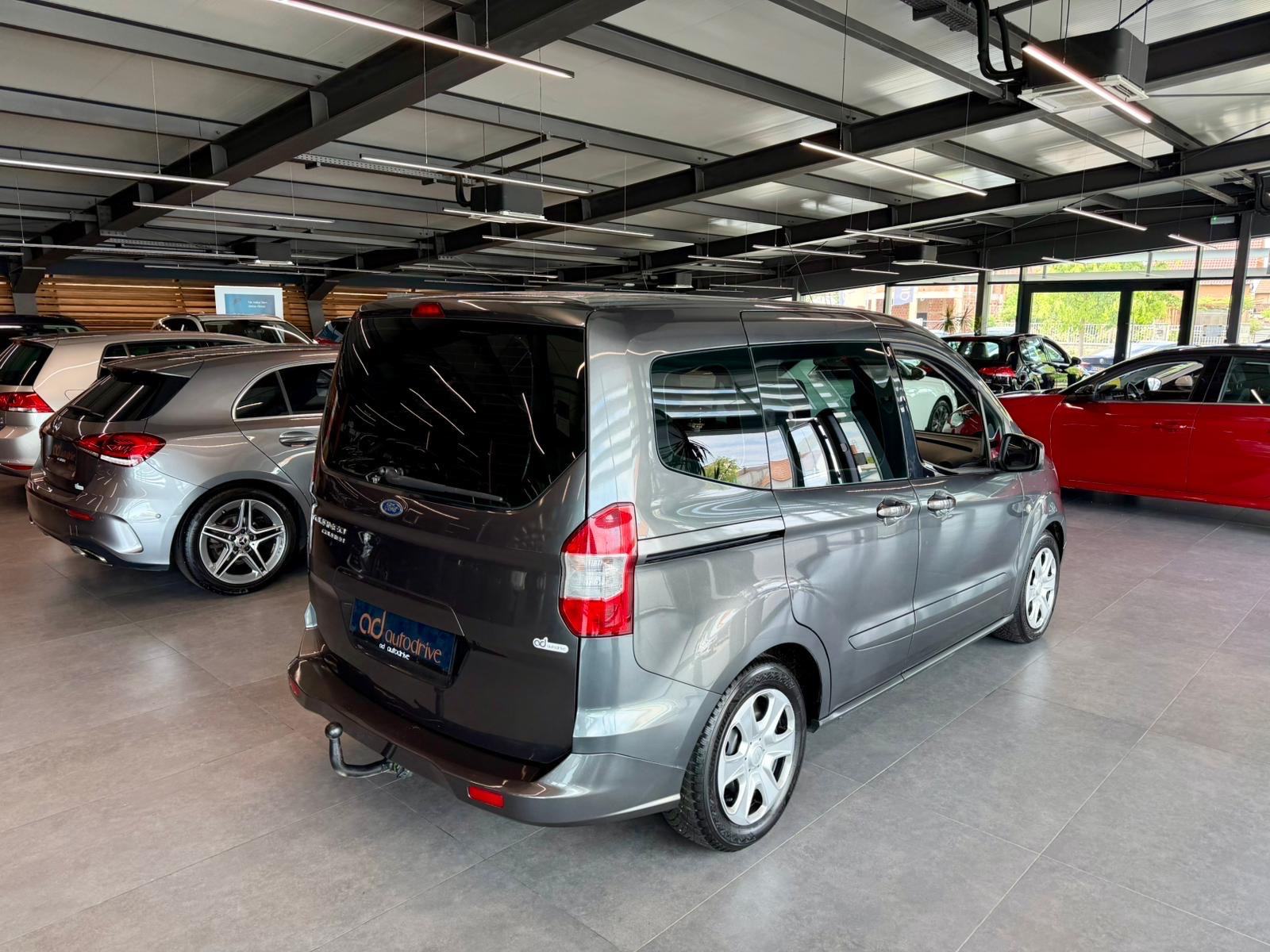 Ford Tourneo Courier 1.5 TDCI KLIMA • REGISTRIRAN • AUTOKREDIT, fotografija 8