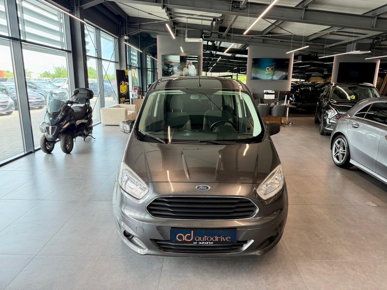 Ford Tourneo Courier 1.5 TDCI KLIMA • REGISTRIRAN • AUTOKREDIT, fotografija 3