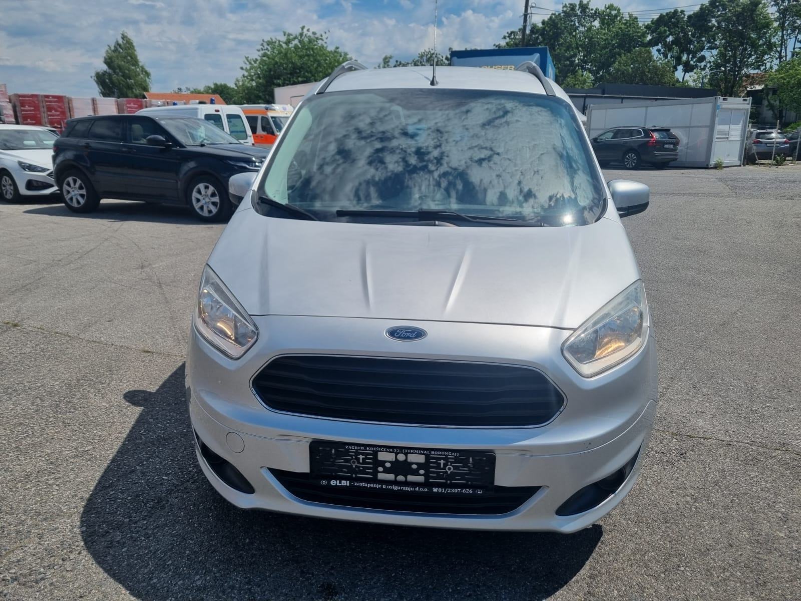 Ford Tourneo Courier 1,0 EcoBoost, fotografija 2