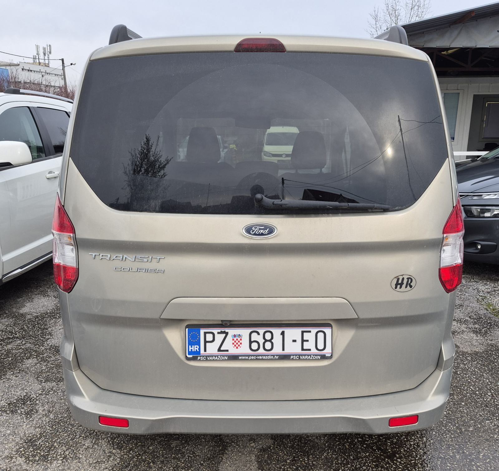 Ford Tourneo Courier 1.5 tdci , klima , kredit, fotografija 5