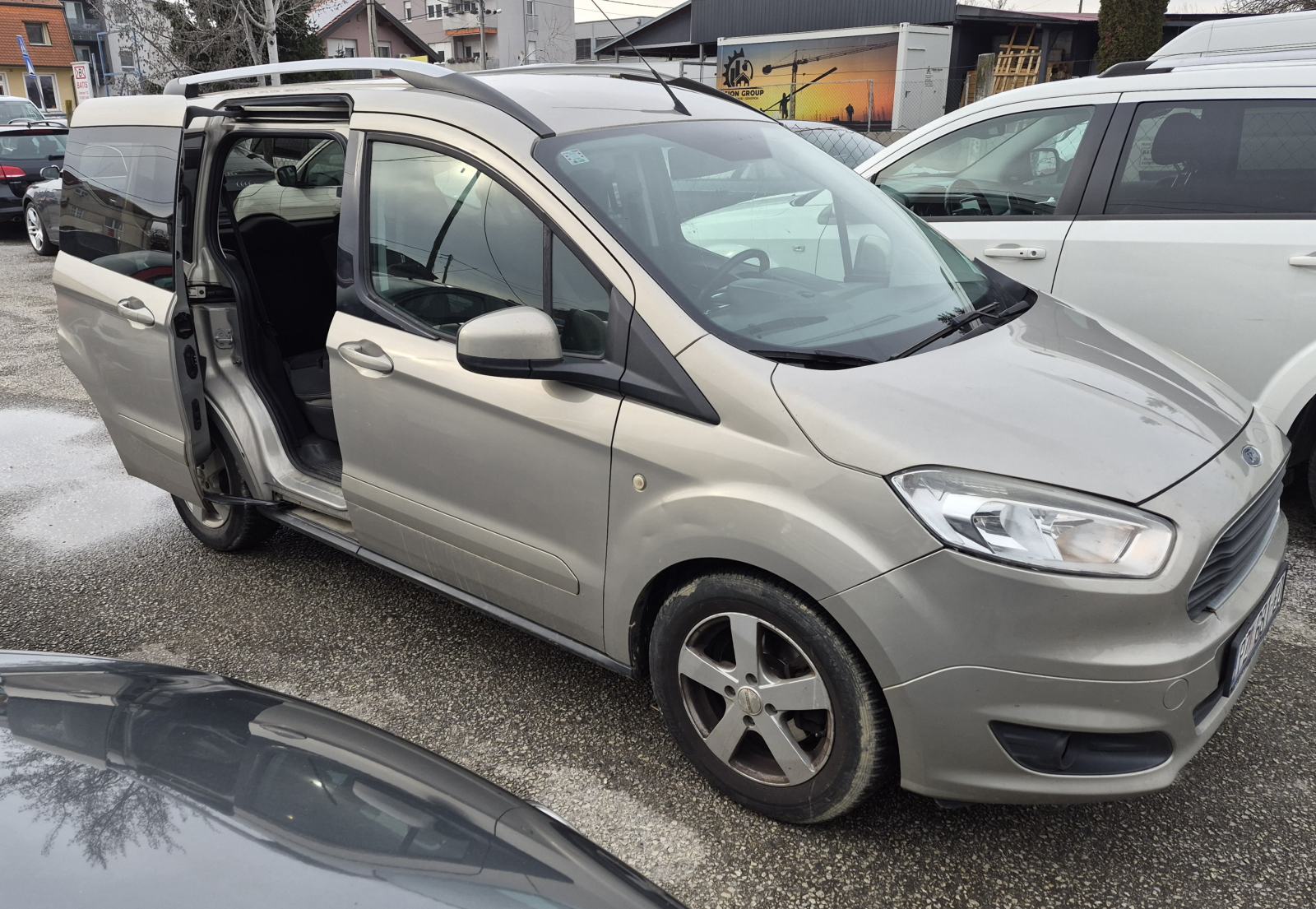 Ford Tourneo Courier 1.5 tdci , klima , kredit, fotografija 7