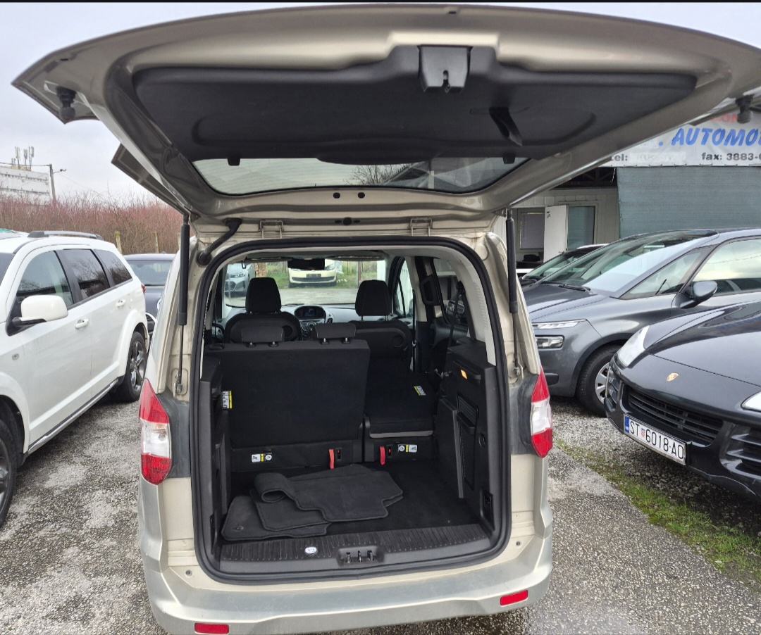 Ford Tourneo Courier 1.5 tdci , klima , kredit, fotografija 6