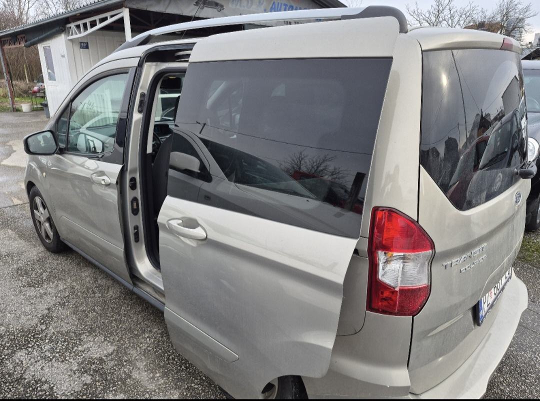 Ford Tourneo Courier 1.5 tdci , klima , kredit, fotografija 10