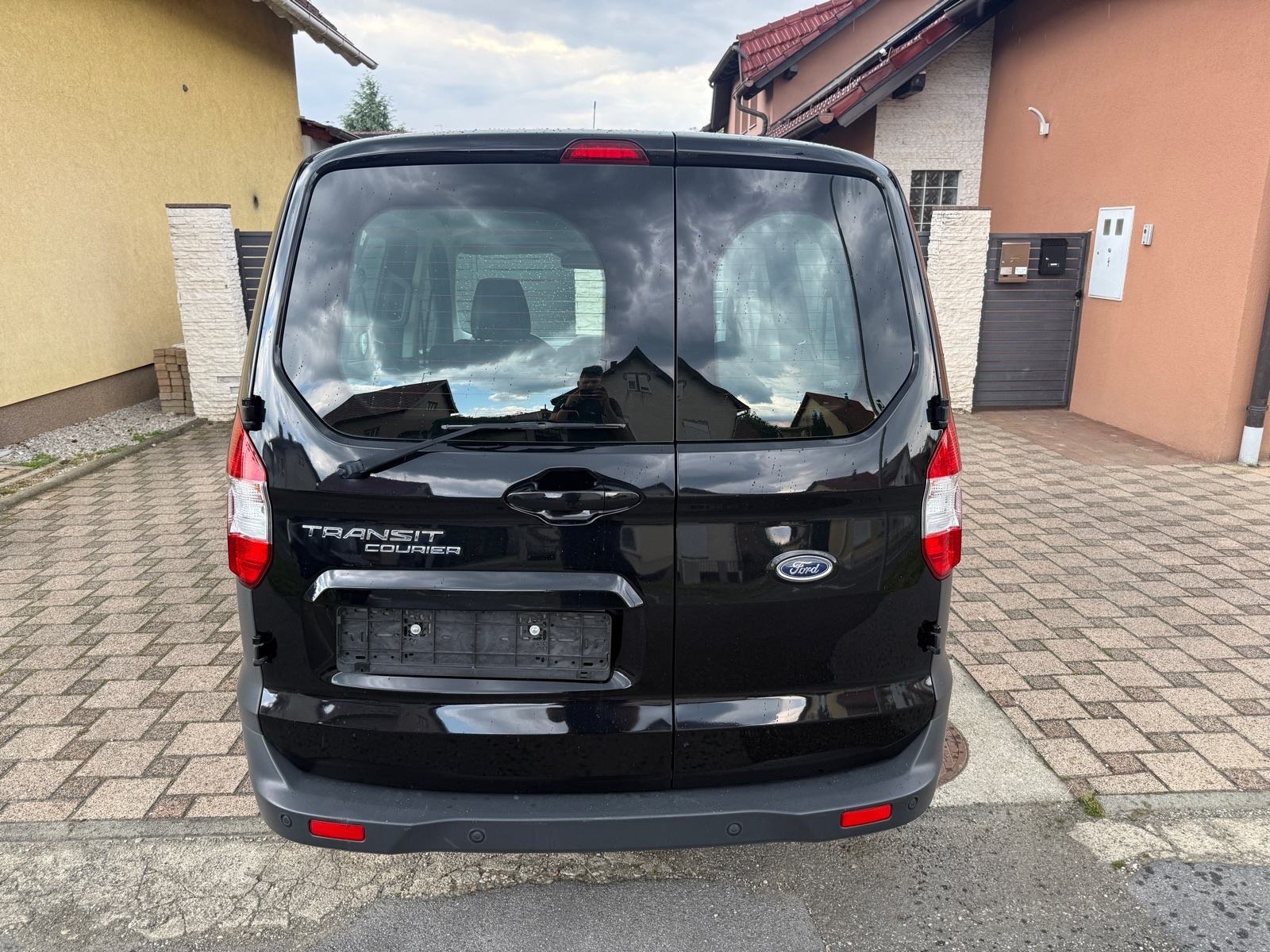 Ford Tourneo Courier 1,5 TDCi…reg.god.dana, fotografija 4