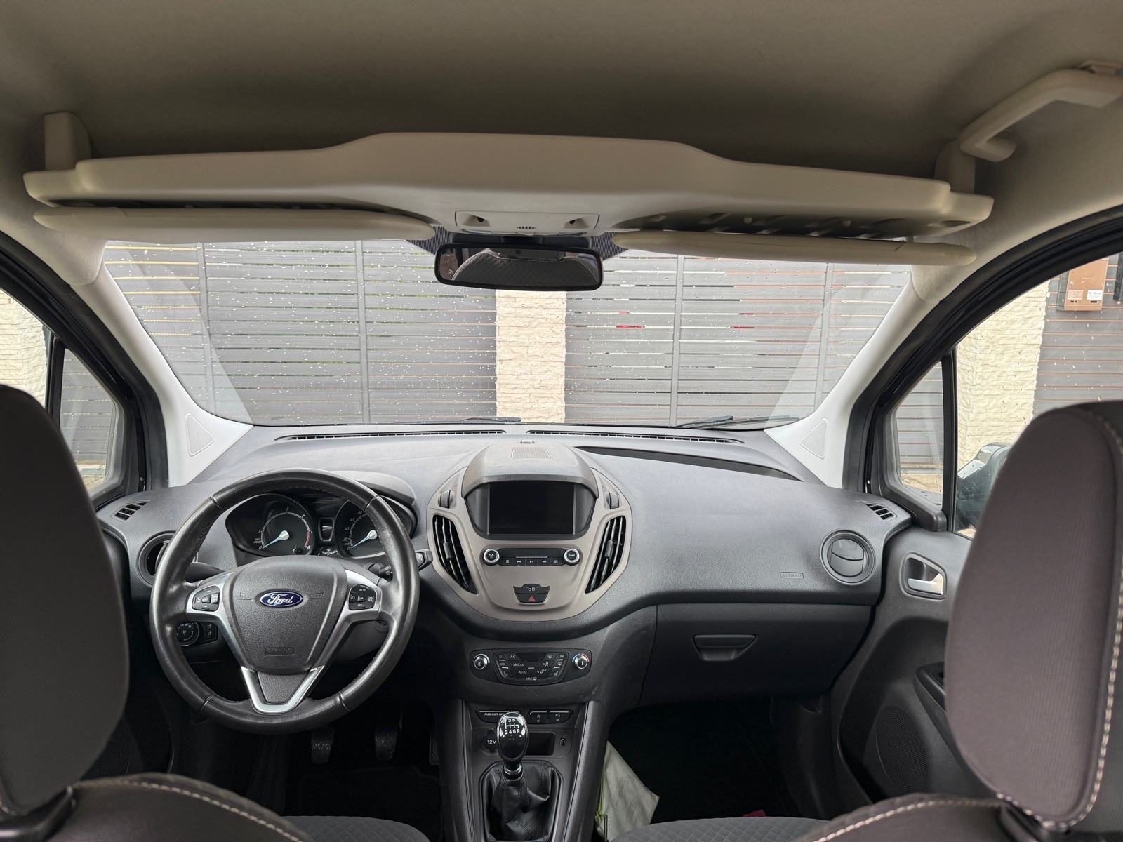 Ford Tourneo Courier 1,5 TDCi…reg.god.dana, fotografija 13