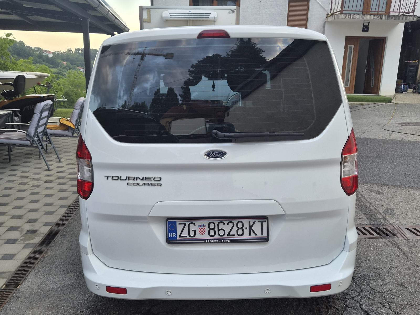 Ford Tourneo Courier 1,5 TDCi, fotografija 4