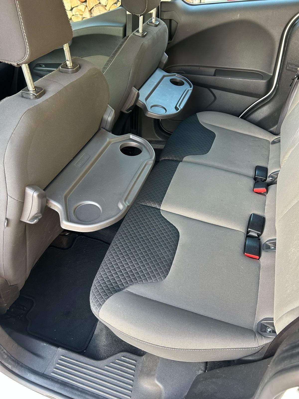 Ford Tourneo Courier 1,5 TDCi, fotografija 13