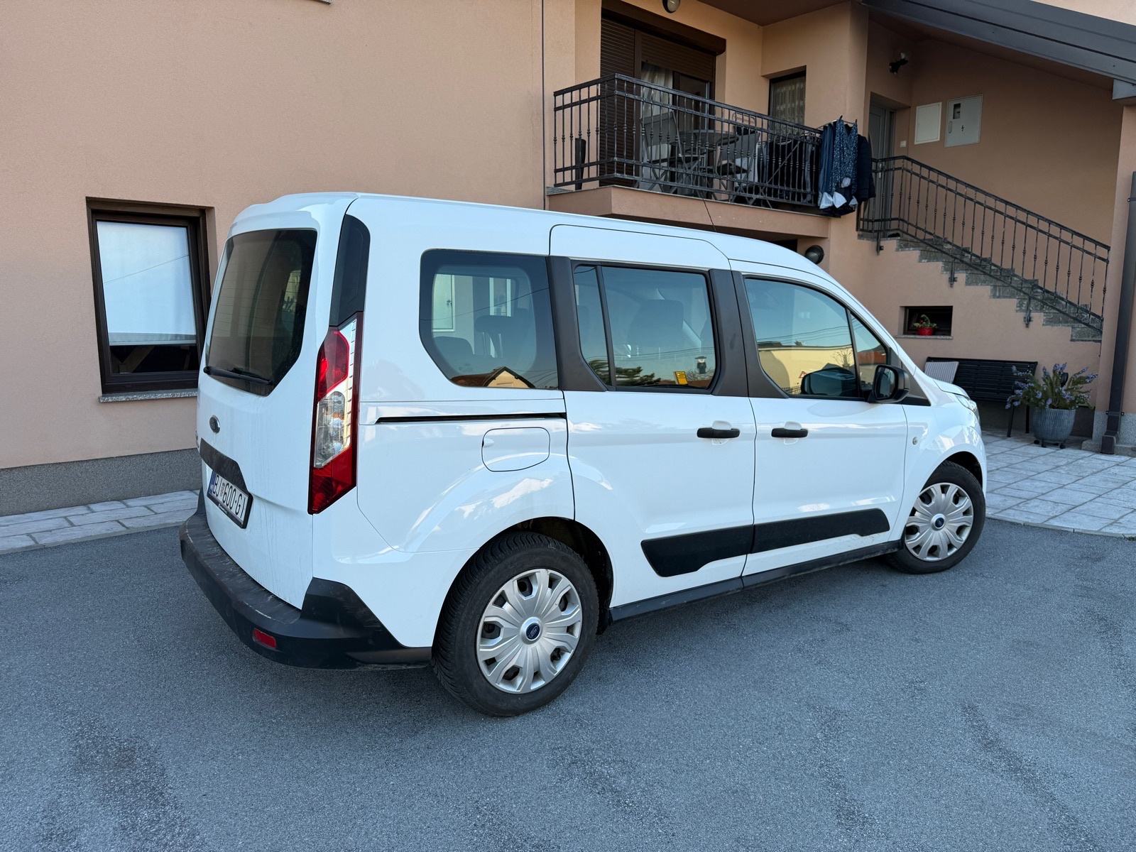 Ford Transit 1,5 TDCi, fotografija 5