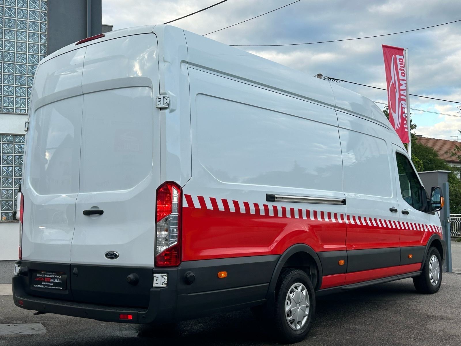 Ford Transit 2,0 TDCi 96KW.2018G.NOVI MODEL TOP STANJE BOGATA OPREMA, fotografija 3
