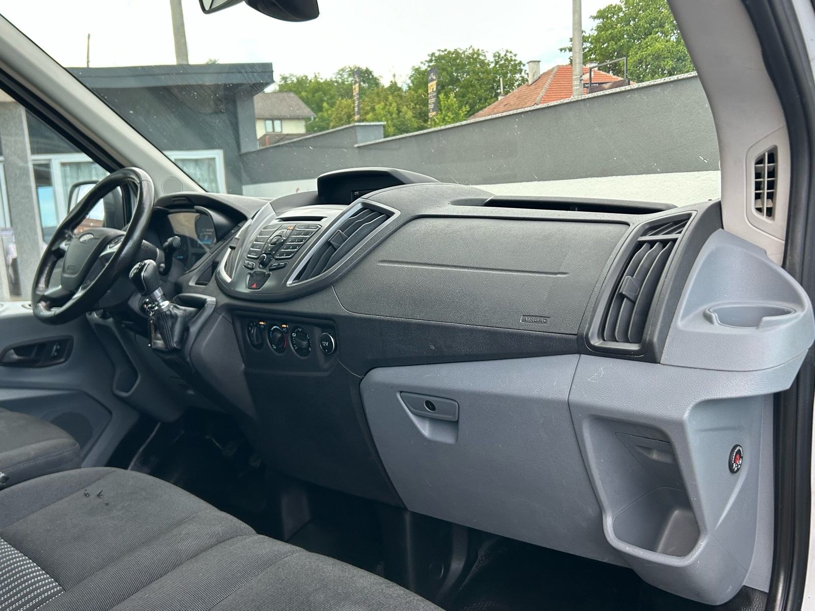 Ford Transit 2,0 TDCi 96KW.2018G.NOVI MODEL TOP STANJE BOGATA OPREMA, fotografija 10
