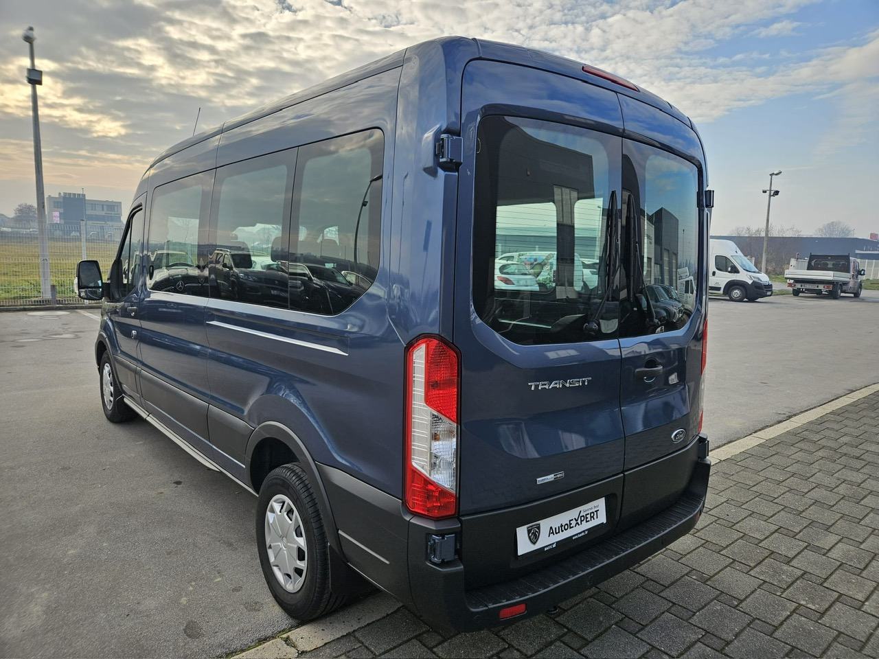 FORD TRANSIT 2,0 TDCi MHEV 130 KS, 9 SJEDALA,U PDV-u,ODLIČAN,PRILIKA, fotografija 6
