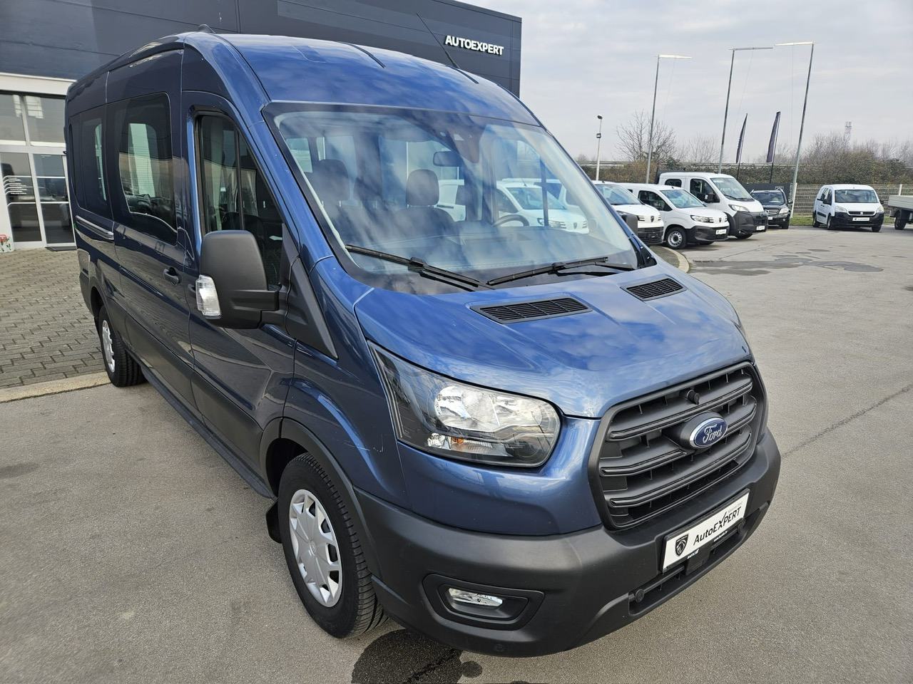 FORD TRANSIT 2,0 TDCi MHEV 130 KS, 9 SJEDALA,U PDV-u,ODLIČAN,PRILIKA, fotografija 2