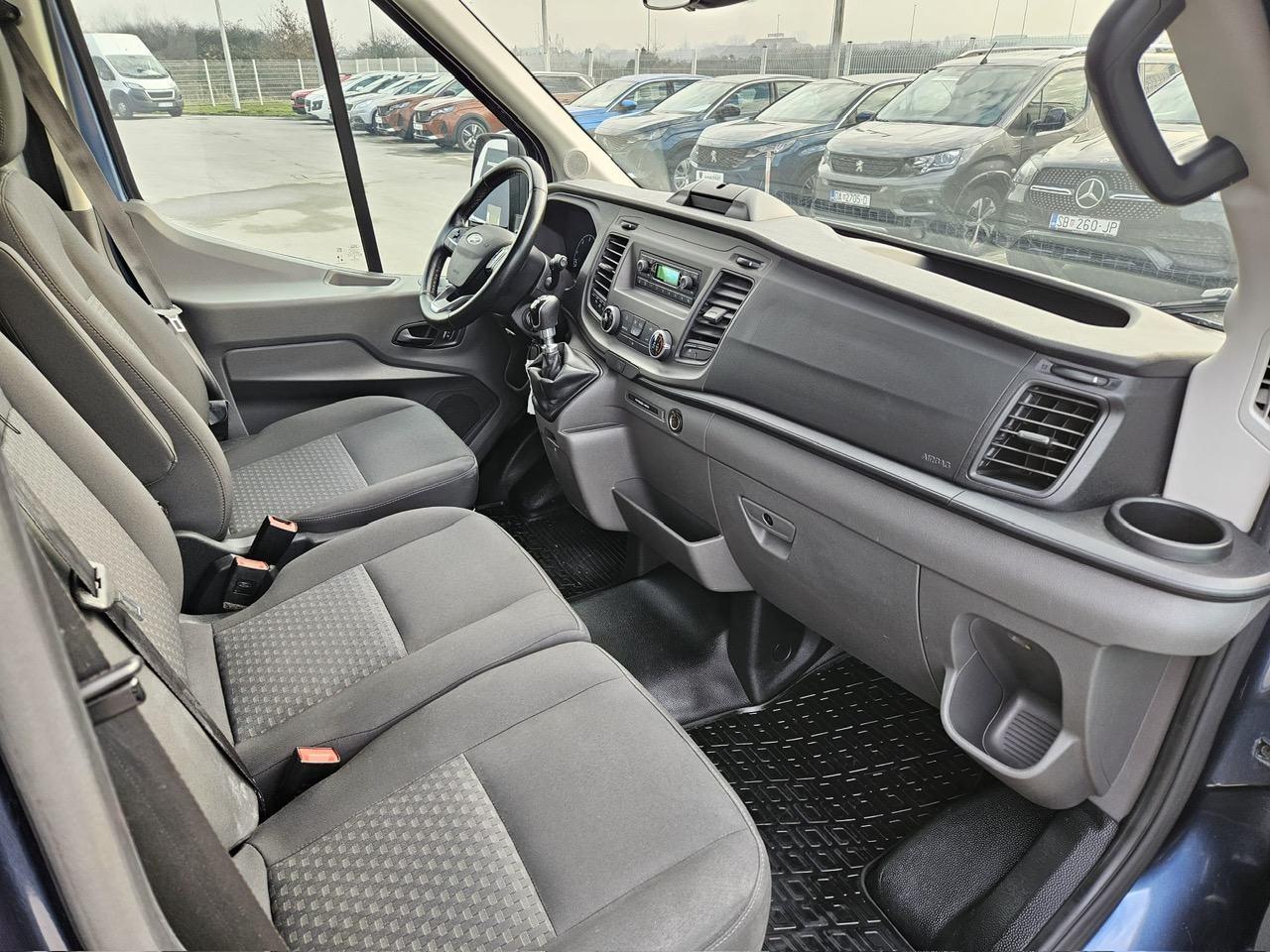 FORD TRANSIT 2,0 TDCi MHEV 130 KS, 9 SJEDALA,U PDV-u,ODLIČAN,PRILIKA, fotografija 17