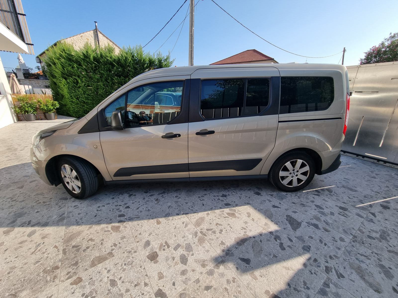Ford Transit Connect / Tourneo, fotografija 1