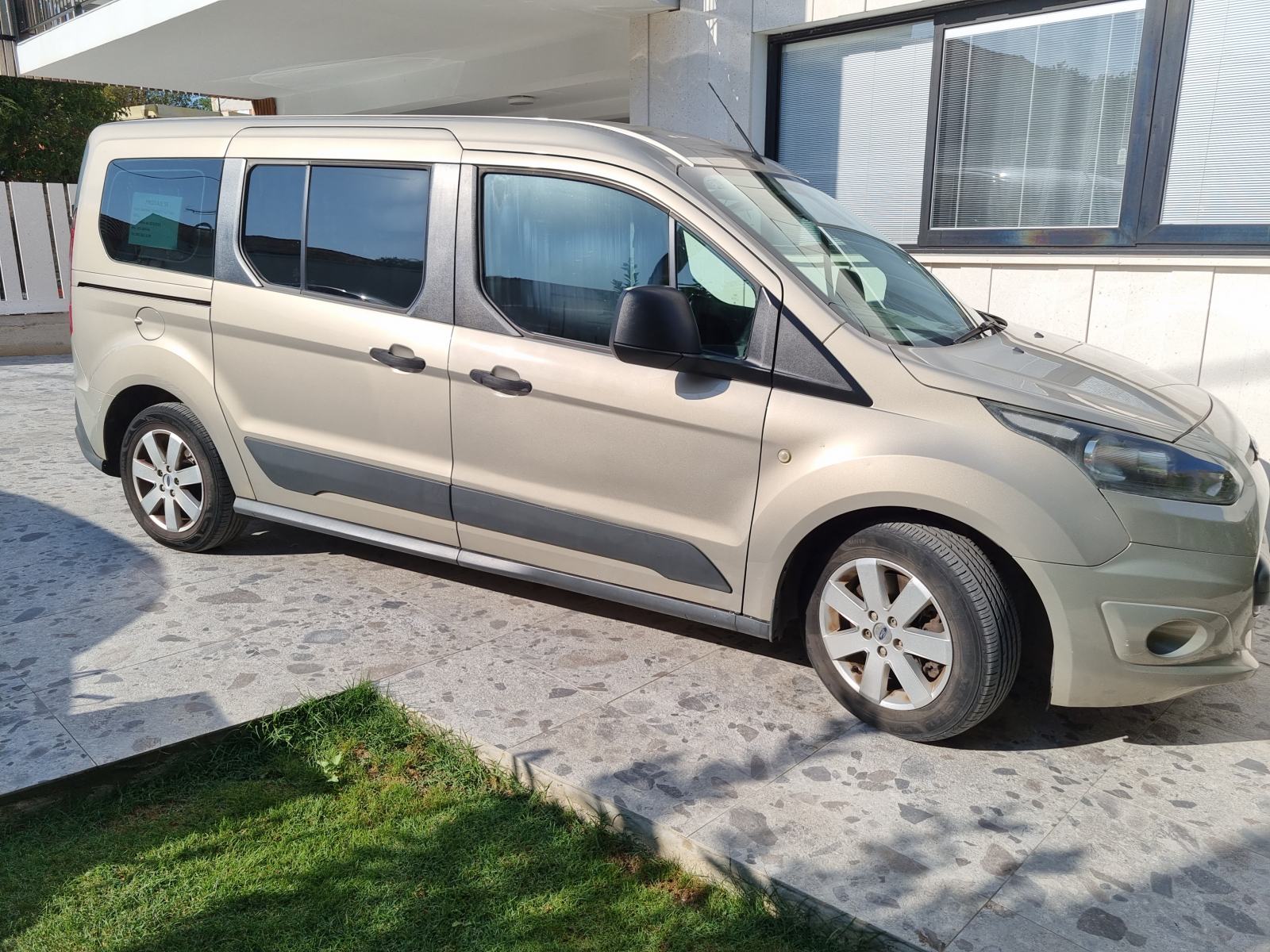 Ford Transit Connect / Tourneo, fotografija 2