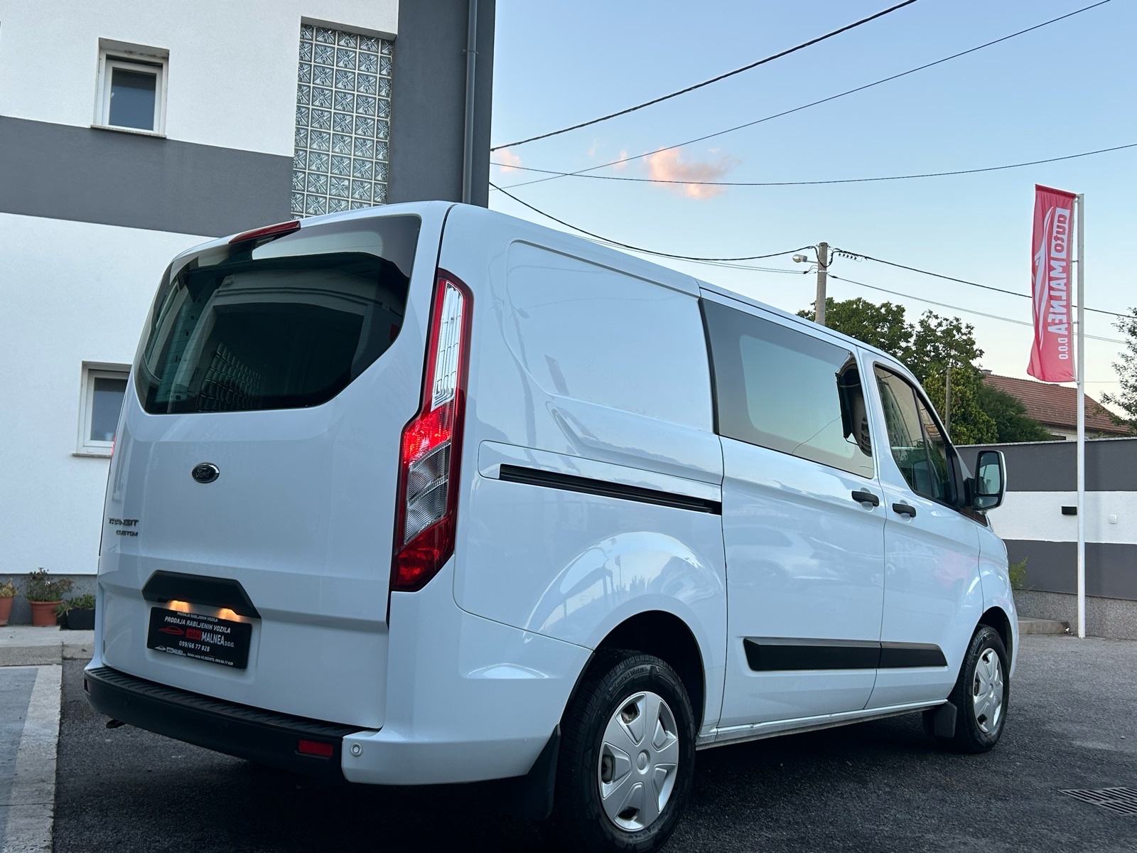Ford Transit Custom 2.0 TDCI 2019G.NOVI MODEL TOPSTANJE 12.500€ SA PDV, fotografija 6
