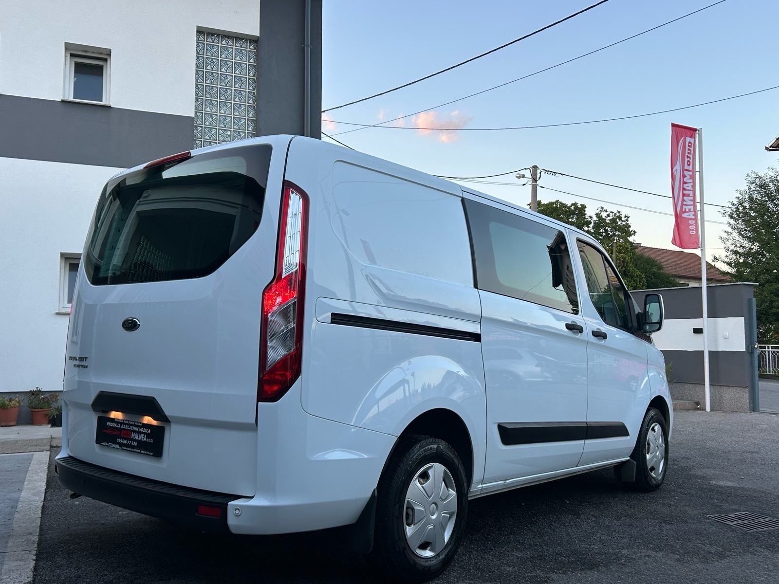 Ford Transit Custom 2.0 TDCI 2019G.NOVI MODEL TOPSTANJE 12.500€ SA PDV, fotografija 8