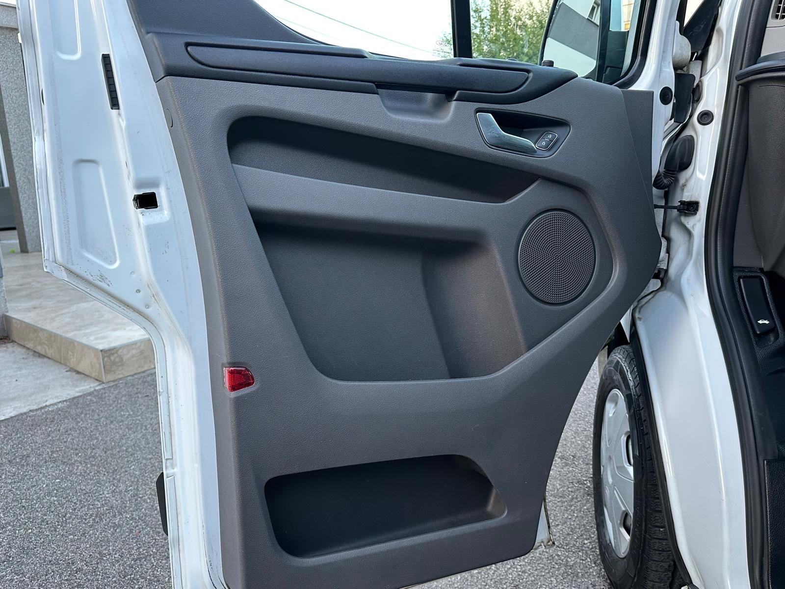 Ford Transit Custom 2.0 TDCI 2019G.NOVI MODEL TOPSTANJE 12.500€ SA PDV, fotografija 19
