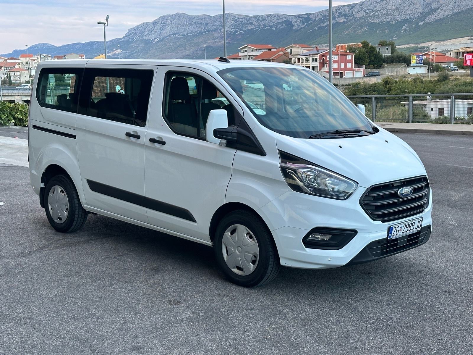 Ford Transit Custom 2,0 tdci, odlican, sjedala 8+1, ZAMJENA, fotografija 9