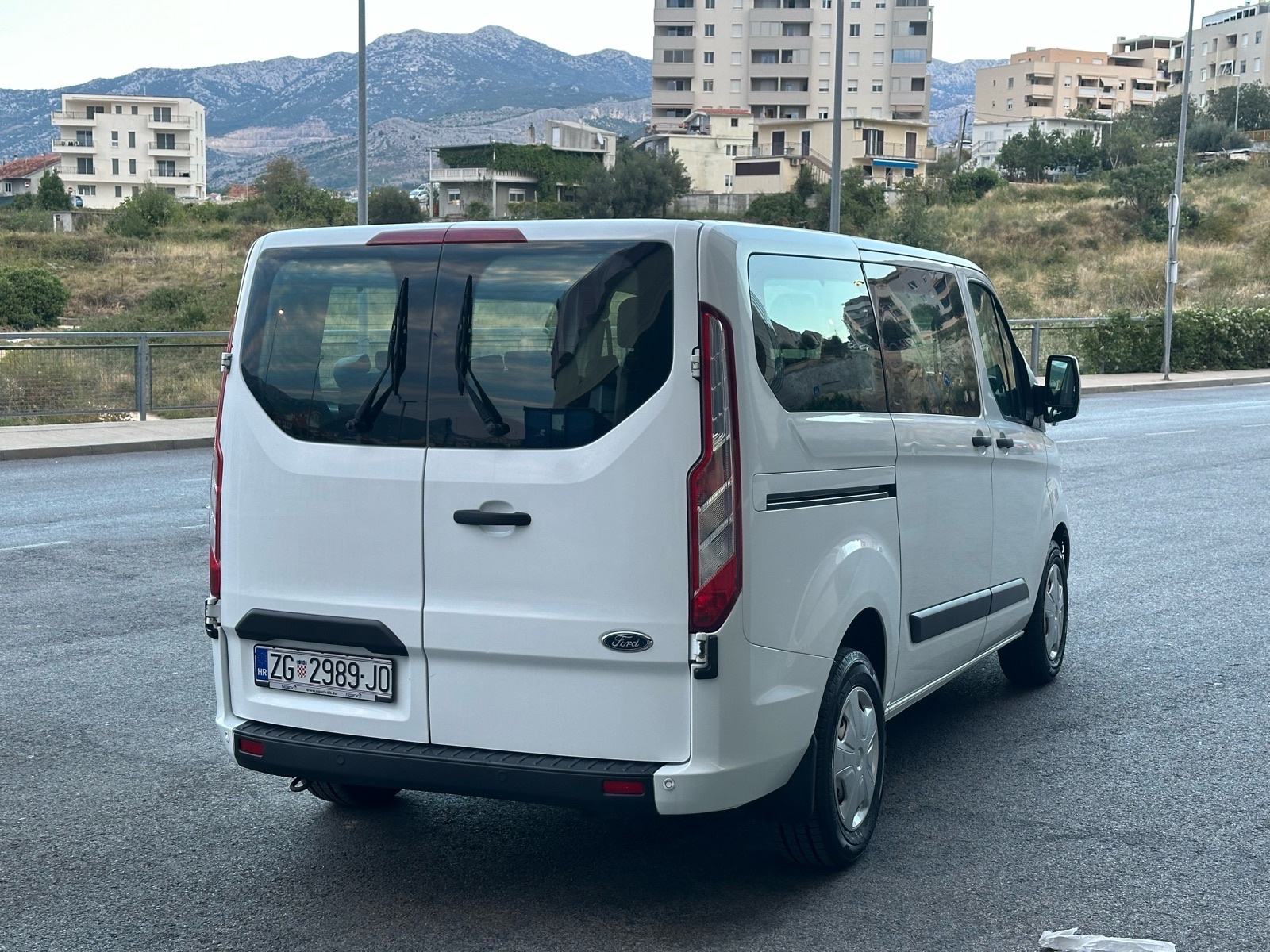 Ford Transit Custom 2,0 tdci, odlican, sjedala 8+1, ZAMJENA, fotografija 12