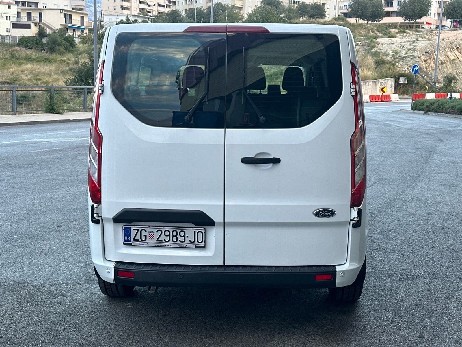 Ford Transit Custom 2,0 tdci, odlican, sjedala 8+1, ZAMJENA, fotografija 13