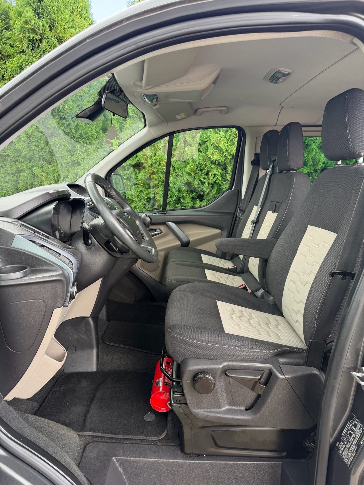 Ford Transit Custom 2,2 D * 5 Sjedala i tovarni prostor*, fotografija 13