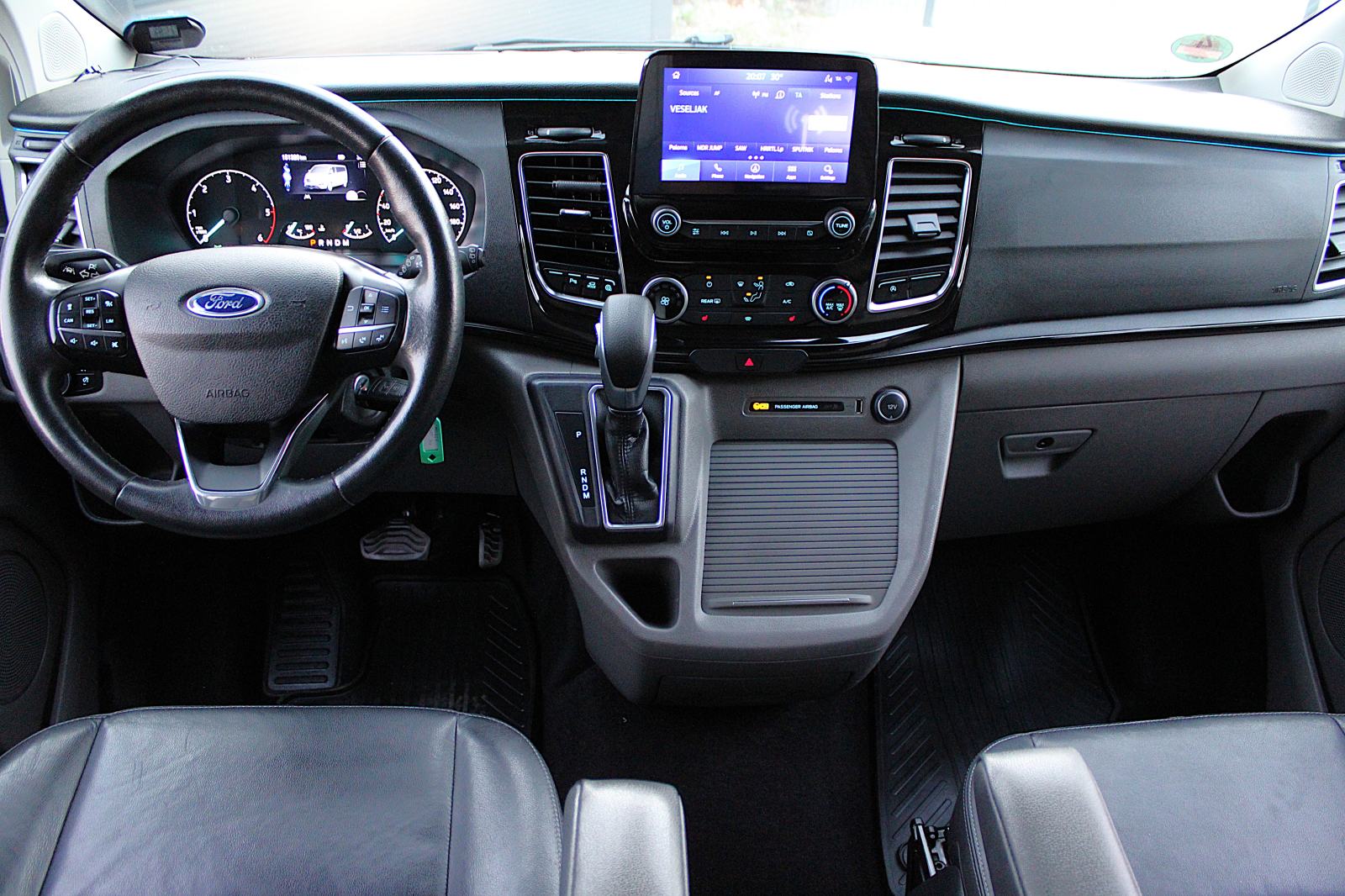 Ford Transit Custom SPORT 2.0TDCi 8sed.-avt.-185hp, fotografija 15