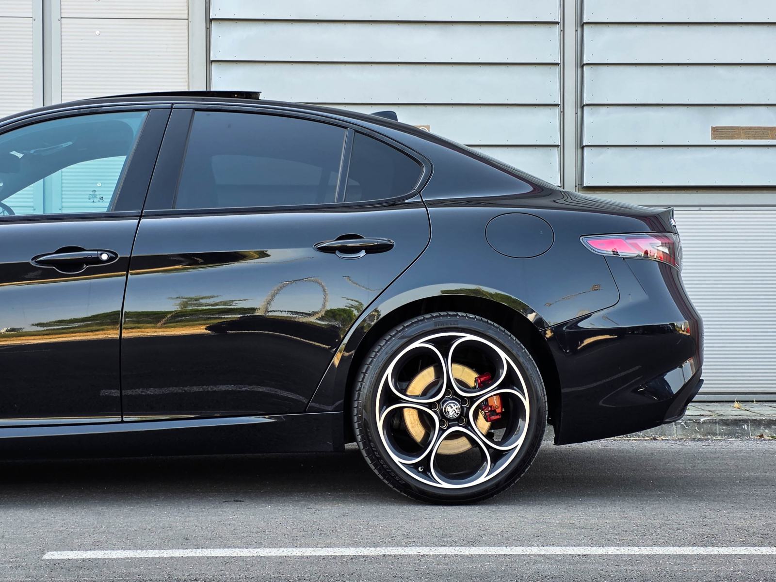 Giulia 2.0 Turbo Q4 Competizione |12/2023 |Pano |280 ks |H&K |JAMSTVO, fotografija 6