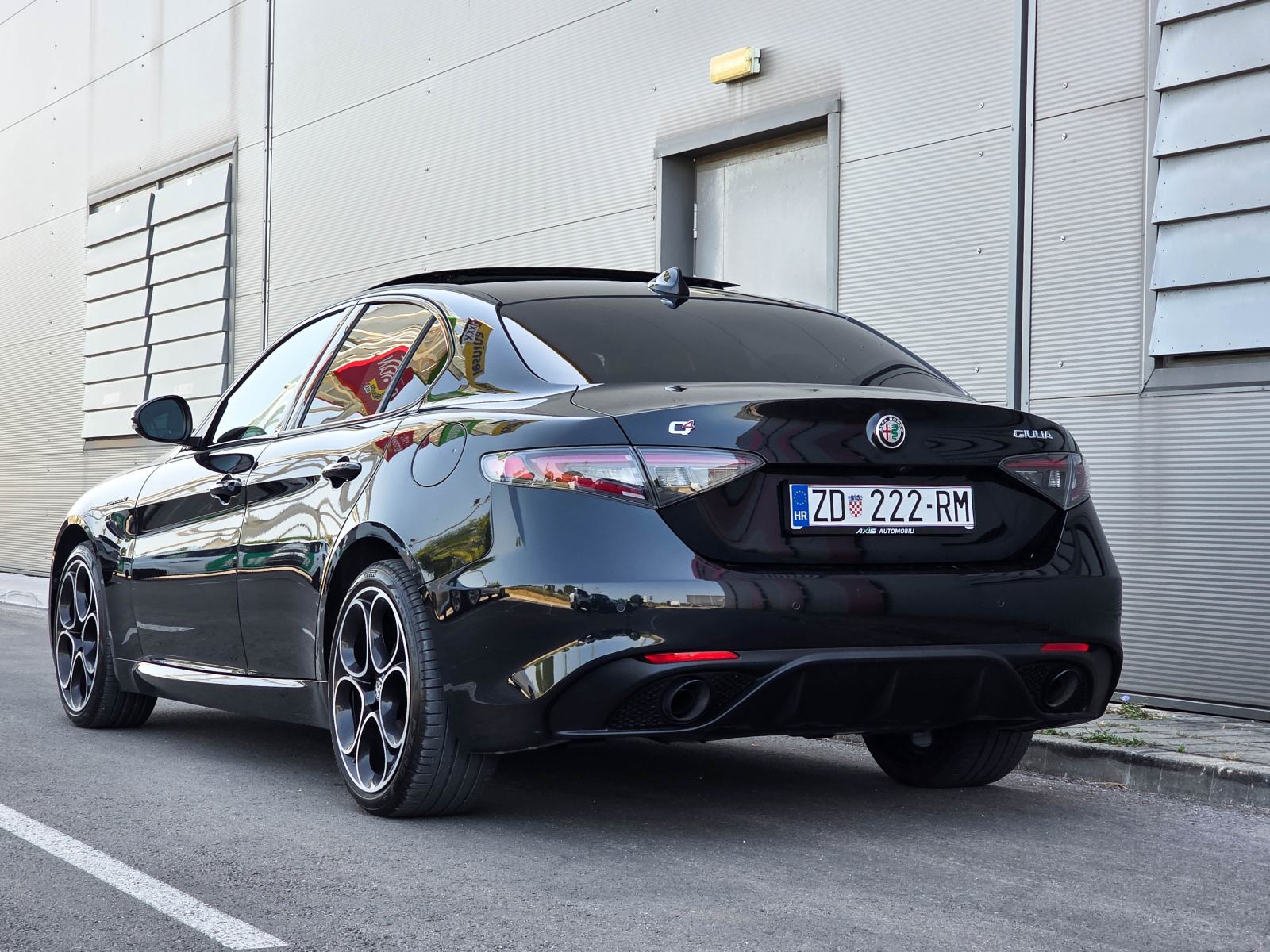 Giulia 2.0 Turbo Q4 Competizione |12/2023 |Pano |280 ks |H&K |JAMSTVO, fotografija 7