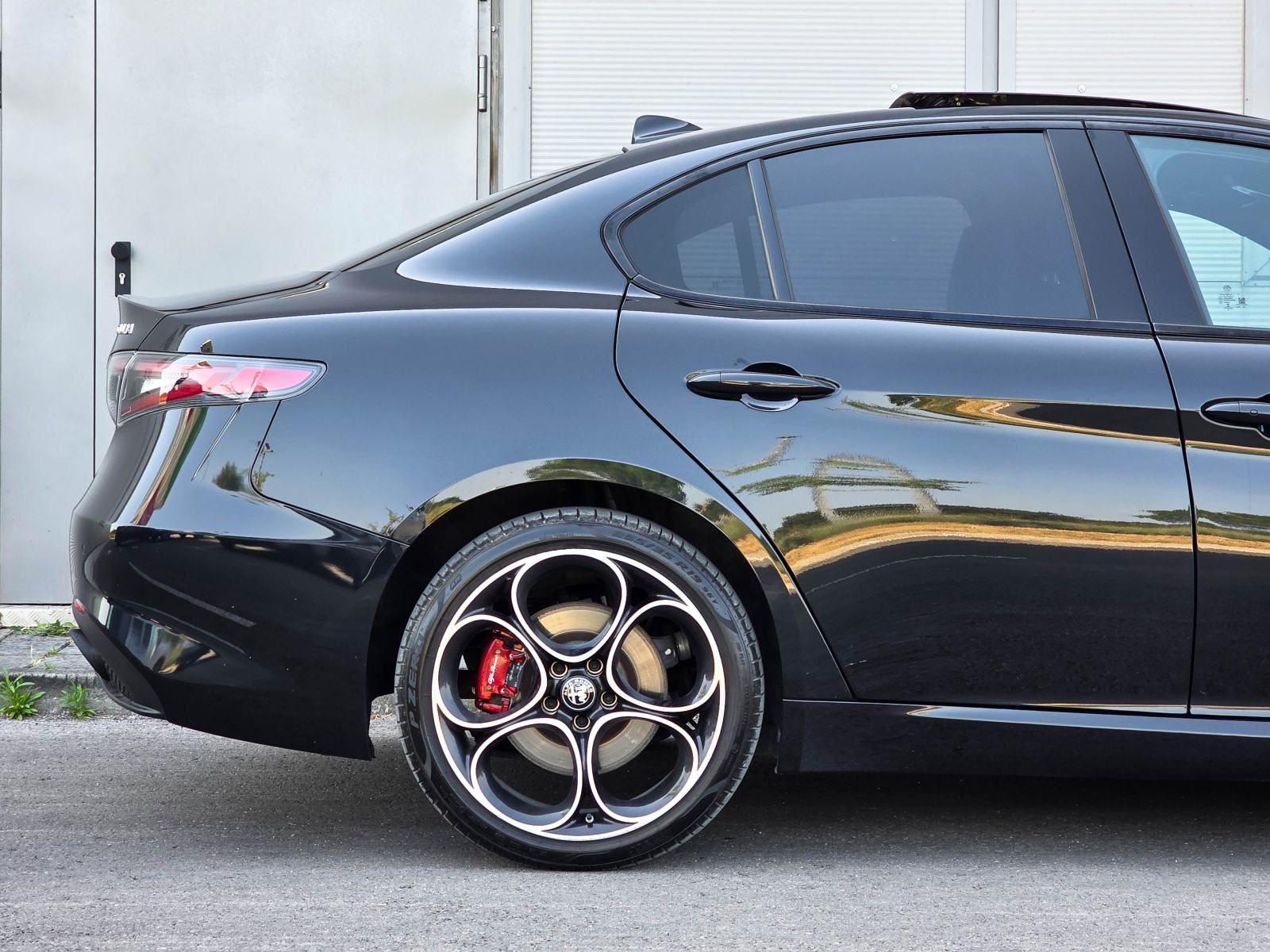 Giulia 2.0 Turbo Q4 Competizione |12/2023 |Pano |280 ks |H&K |JAMSTVO, fotografija 13
