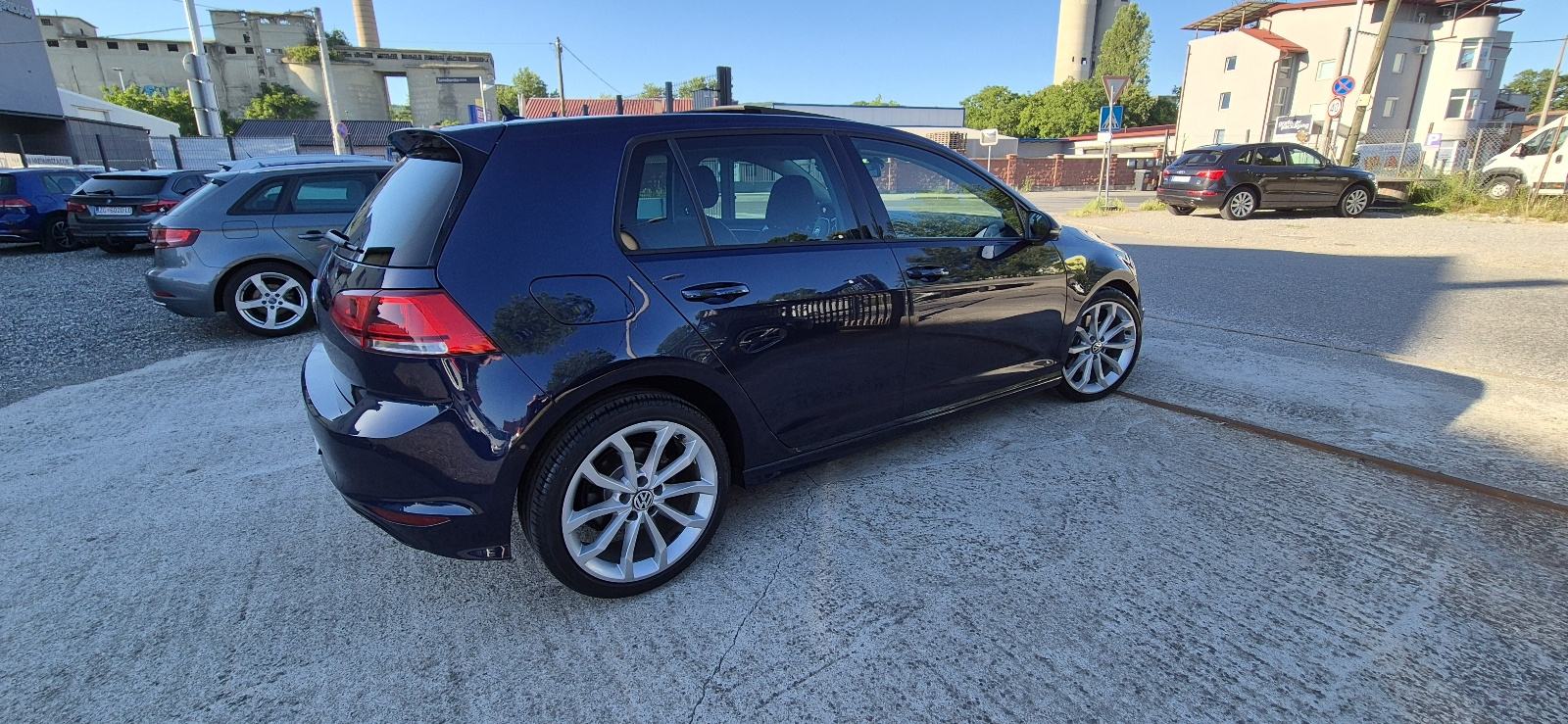 Golf 2.0 tdi R line 4×4 navi xenon pano alu 18 pdc velki mali servis, fotografija 2