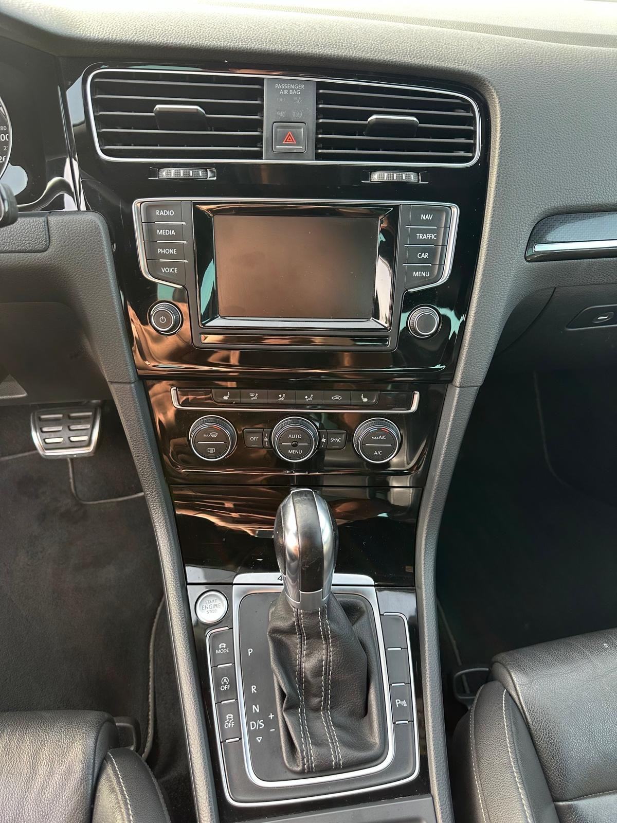VW Golf 7 R, fotografija 15