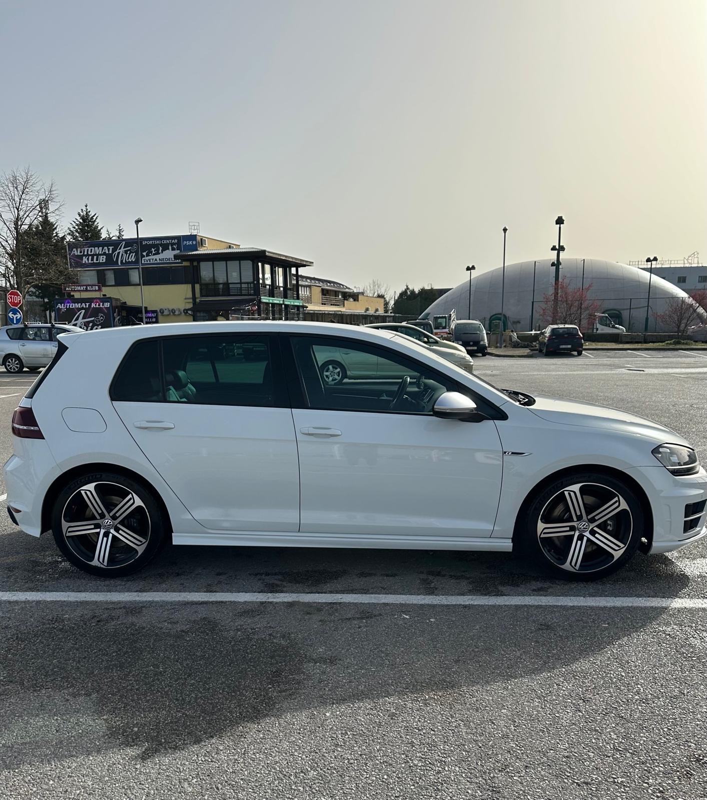 VW Golf 7 R, fotografija 3