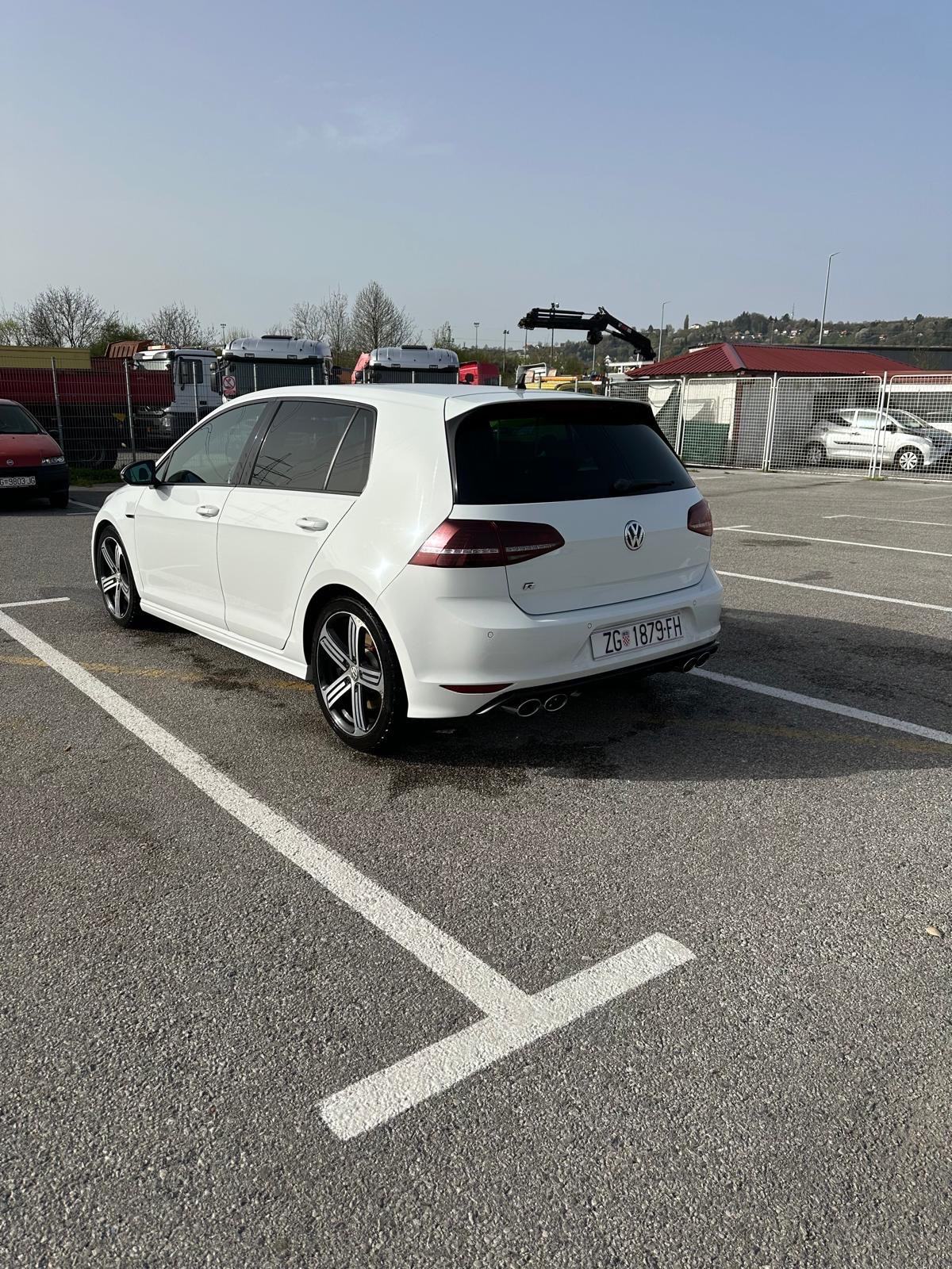 VW Golf 7 R, fotografija 5