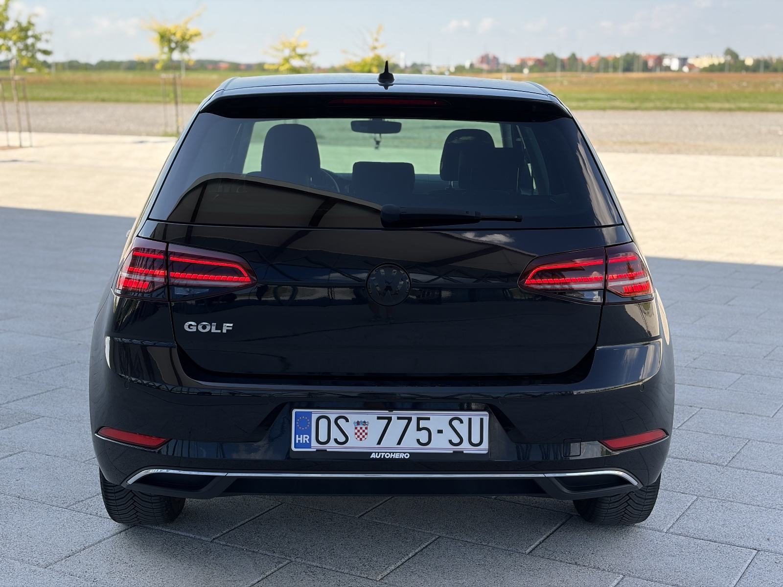 GOLF 7.5 1.6TDI *75TKM* (reg1god, MATRIX, navi), fotografija 3