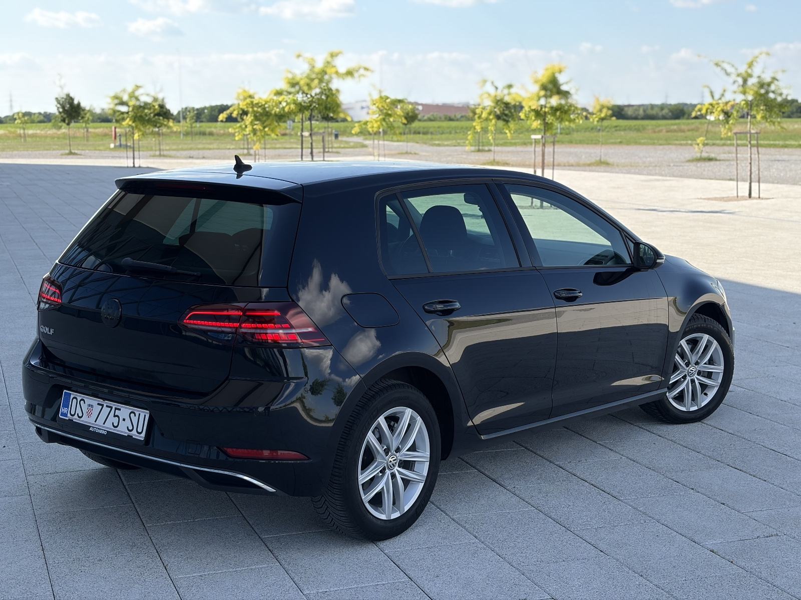 GOLF 7.5 1.6TDI *75TKM* (reg1god, MATRIX, navi), fotografija 5
