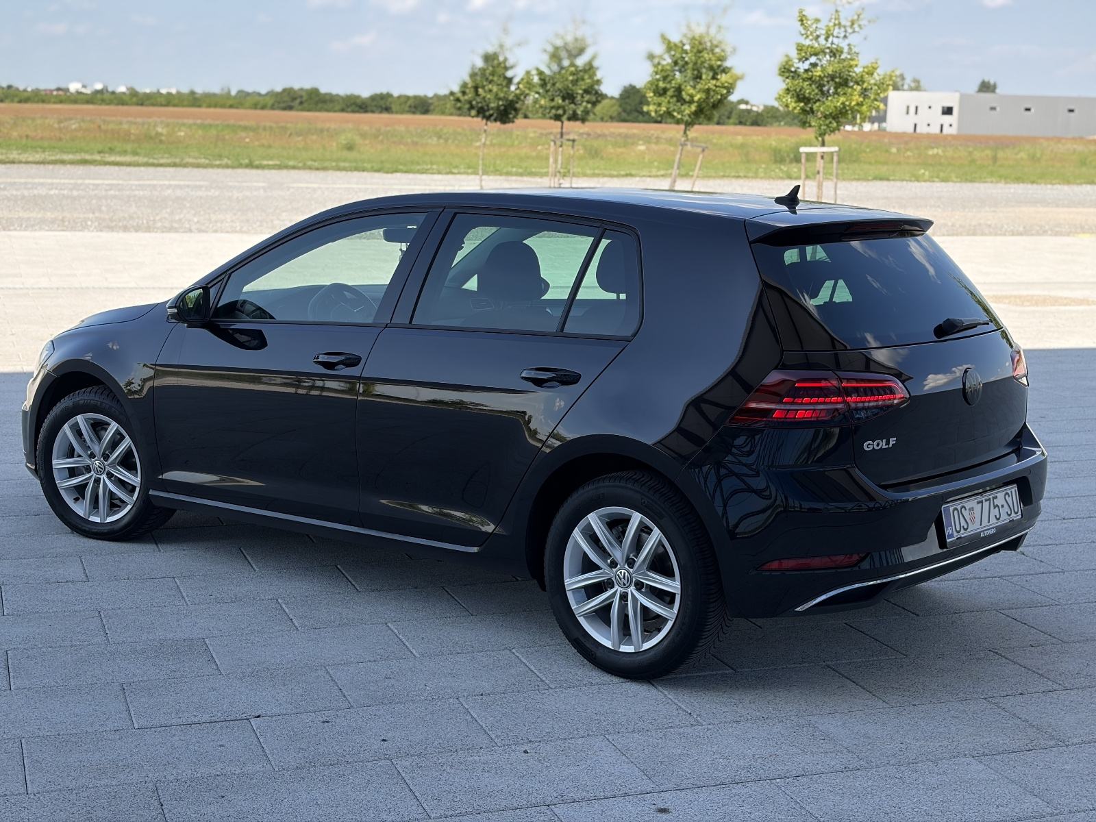 GOLF 7.5 1.6TDI *75TKM* (reg1god, MATRIX, navi), fotografija 6