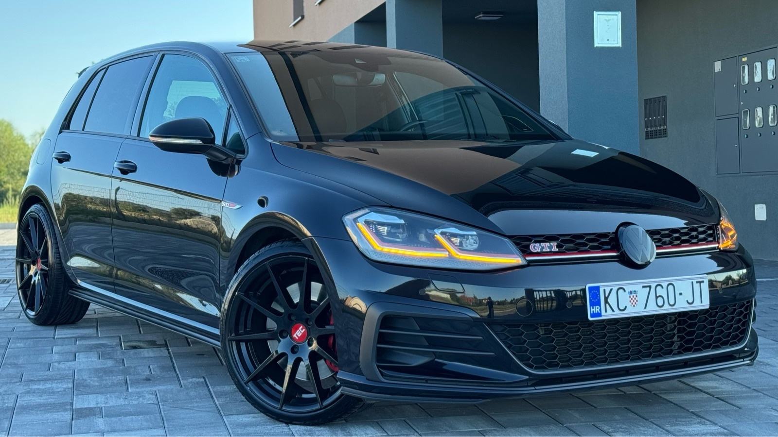 GOLF 7.5 GTI // PERFORMANCE // MILLTEK // DYNAUDIO // TEC GT7 19” //, fotografija 2