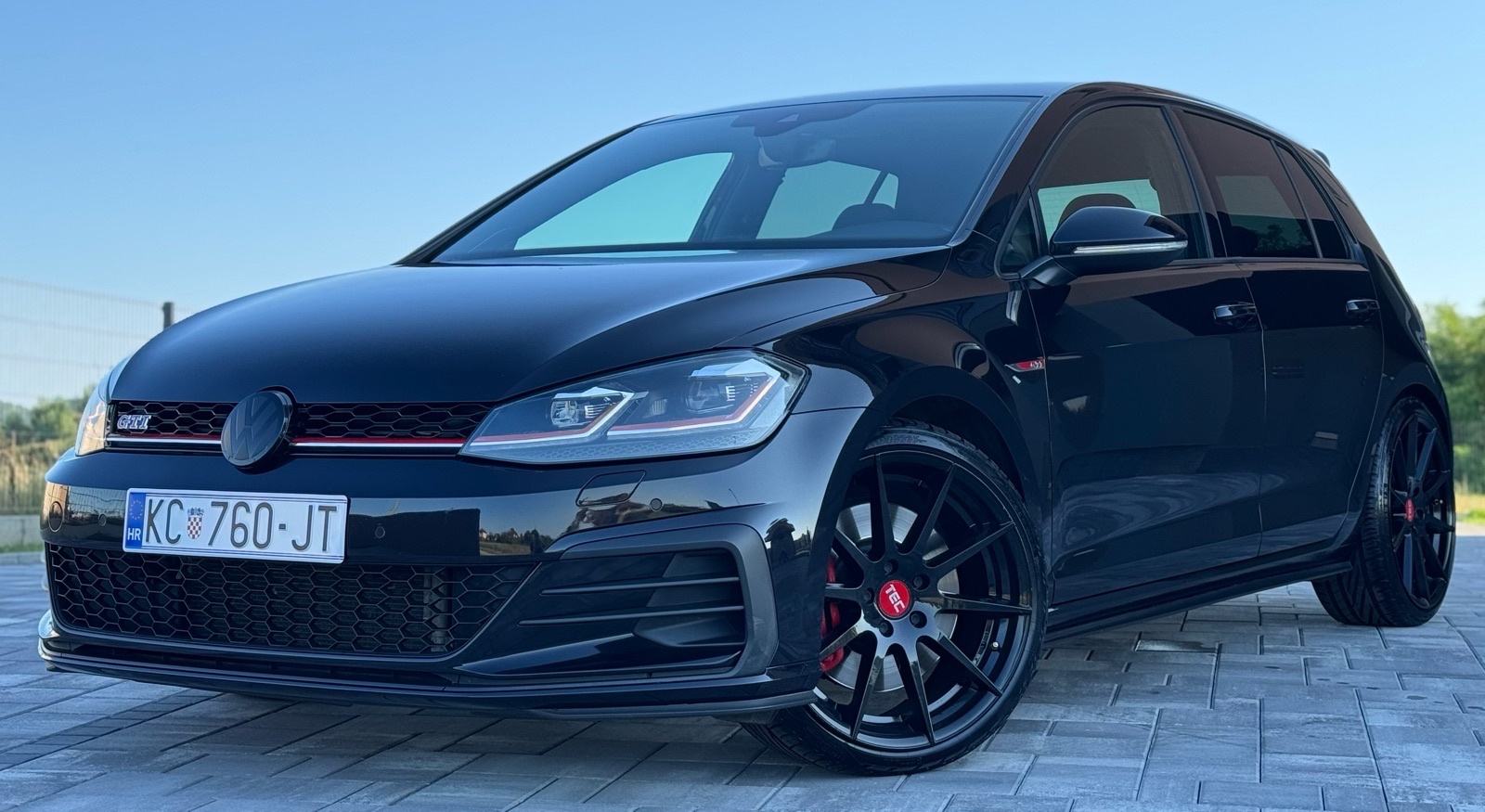 GOLF 7.5 GTI // PERFORMANCE // MILLTEK // DYNAUDIO // TEC GT7 19” //, fotografija 10
