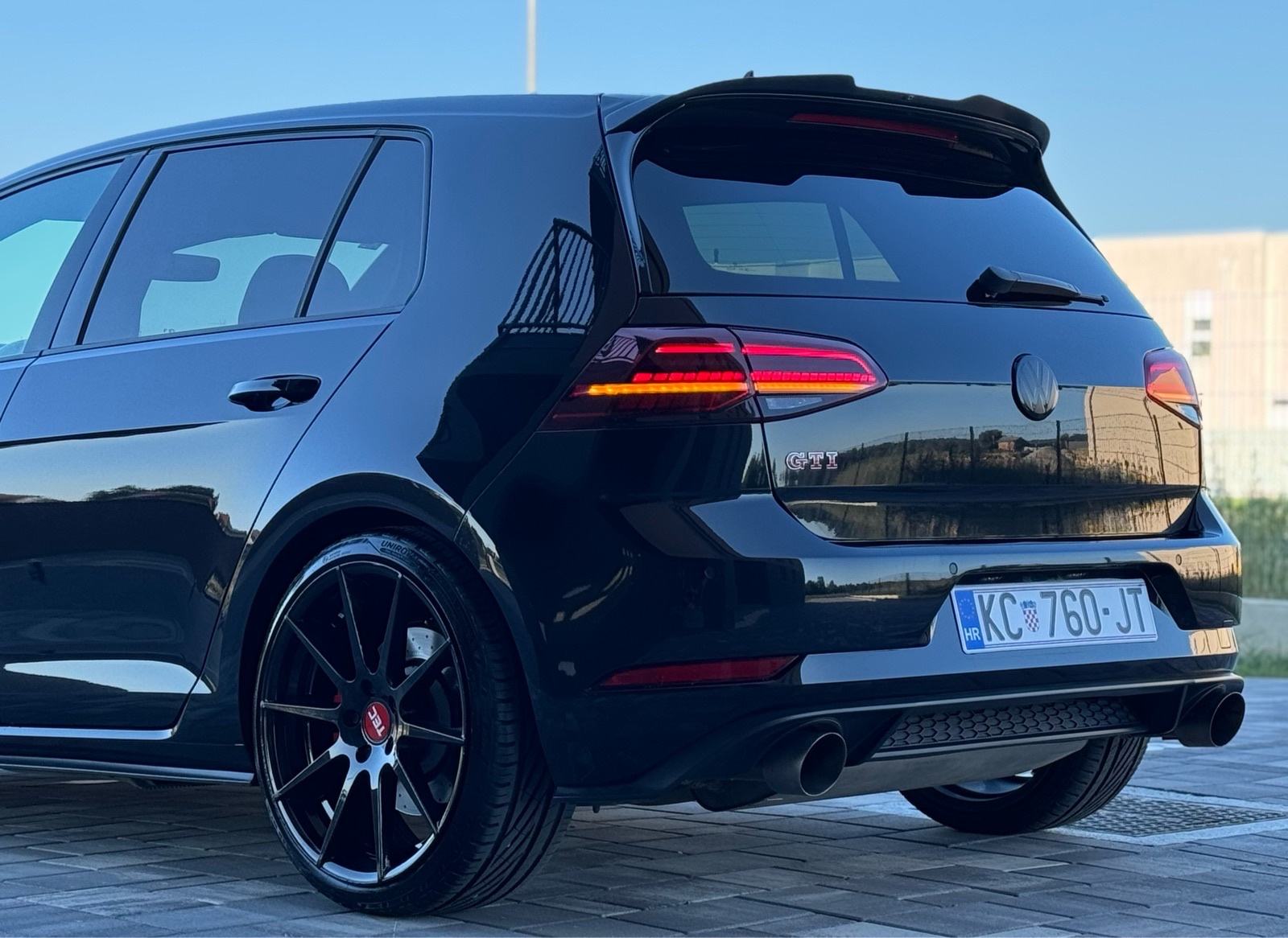 GOLF 7.5 GTI // PERFORMANCE // MILLTEK // DYNAUDIO // TEC GT7 19” //, fotografija 8