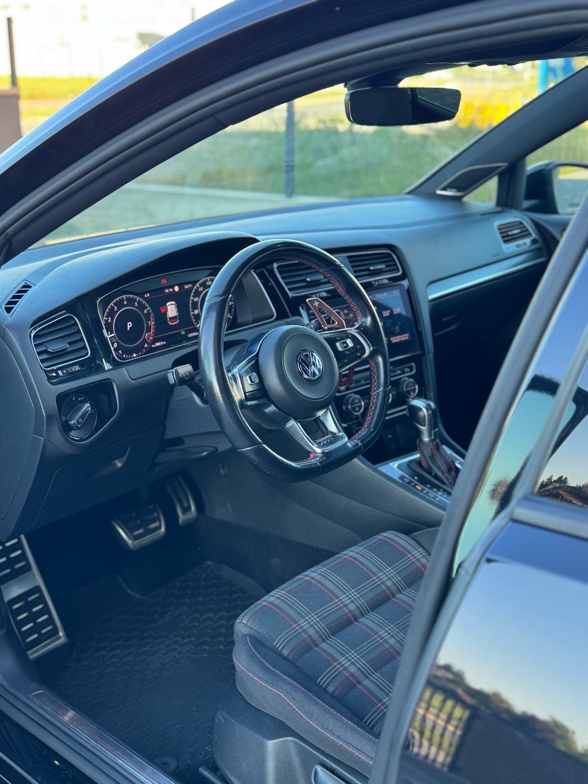GOLF 7.5 GTI // PERFORMANCE // MILLTEK // DYNAUDIO // TEC GT7 19” //, fotografija 14