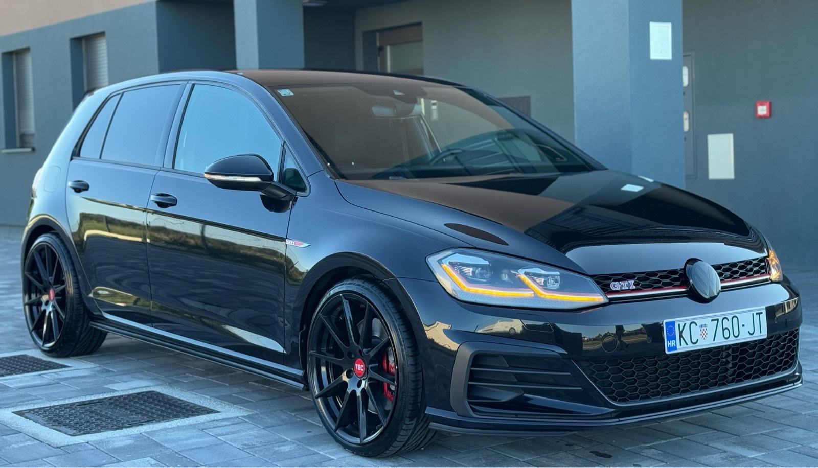 GOLF 7.5 GTI // PERFORMANCE // MILLTEK // DYNAUDIO // TEC GT7 19” //, fotografija 11