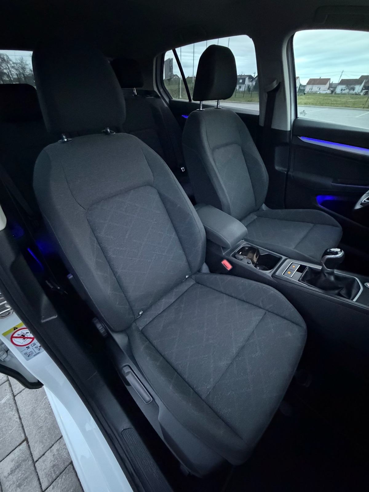Golf 8 2022 Panorama 2.0tdi 150ks, IQ Lihts, Matrix-xeno-led., fotografija 16