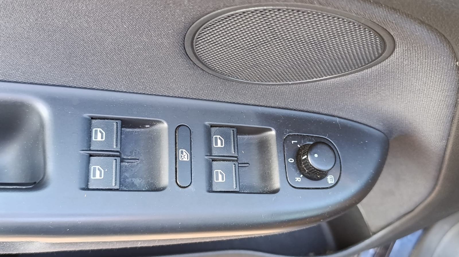 Golf Plus 1,6 TDI, Senzori prednji-zadnji, Temp, Klima, El.podizači 4x, fotografija 13