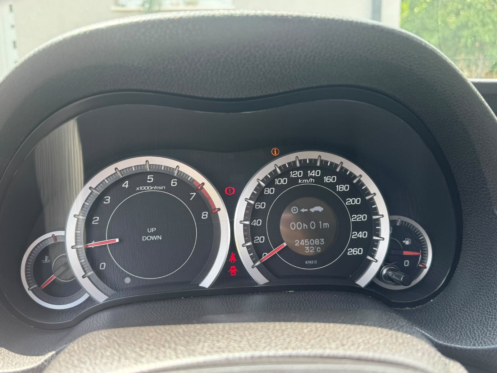 Honda Accord 2,0 i, fotografija 5