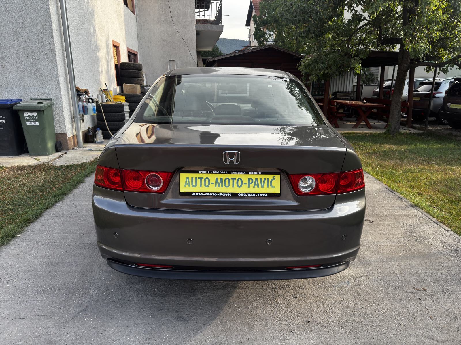 Honda Accord 2,2, 1 vlasnik, HR auto, servisna knjiga, fotografija 5