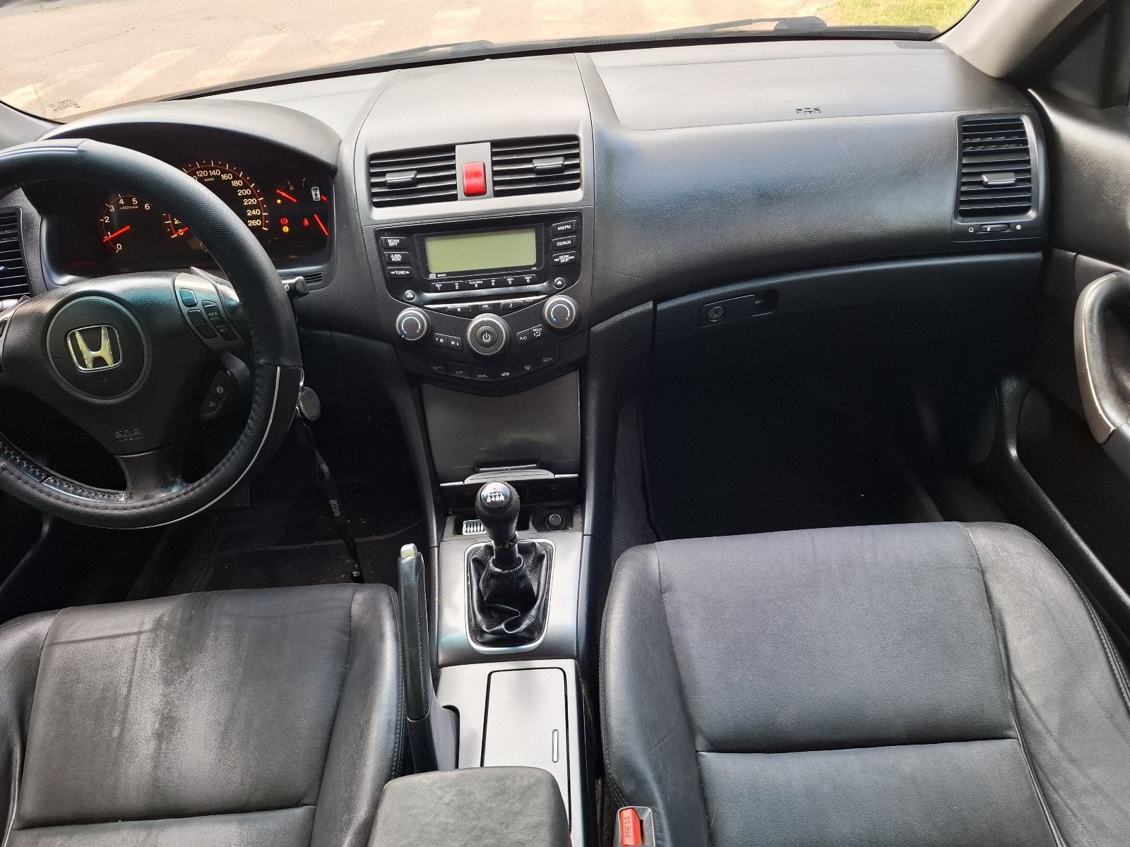 Honda Accord 2,2i-CDTi, fotografija 9